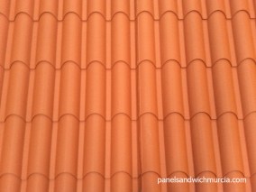 Panel sándwich teja rojo terracota